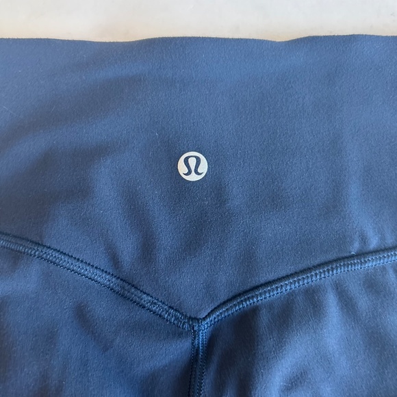 Lululemon Navy Loggers Leggings size 4 - Picture 8 of 12